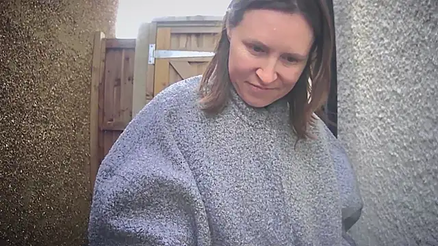 eatmypie69 online show from February 9, 2026, 10:19 am