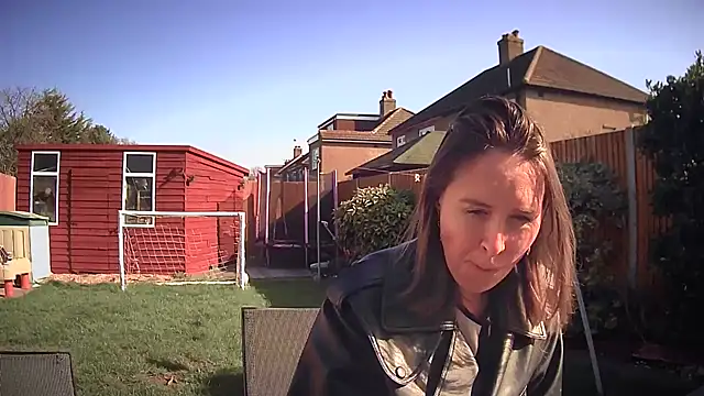 eatmypie69 online show from March 5, 2026, 11:39 am