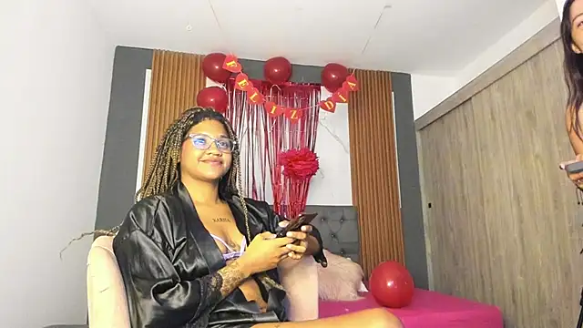 Snapshot of ZahraRose chatting on February 15, 2025, 12:54 pm ZahraRose online show from February 15, 2025, 12:54 pm