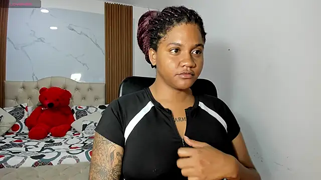 ZahraRose online show from March 19, 2026, 11:03 am