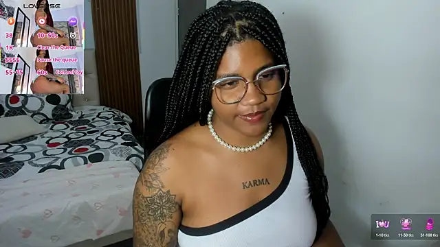 ZahraRose online show from May 7, 2026, 8:58 pm