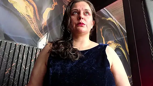 Snapshot of AmandaKovich chatting on May 16, 2026, 7:23 pm AmandaKovich online show from May 16, 2026, 7:23 pm