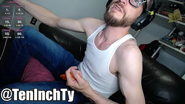 Snapshot of teninchty chatting on July 11, 2026, 4:26 am teninchty online show from July 11, 2026, 4:26 am