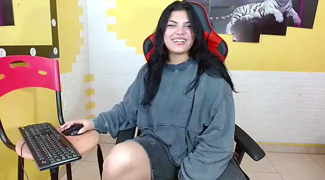 Snapshot of melany_rouse18 chatting on February 28, 2025, 1:37 am melany rouse18 online show from February 28, 2025, 1:37 am