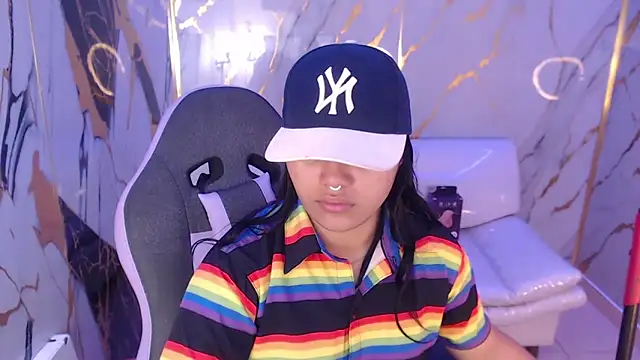 Snapshot of melany_rouse18 chatting on September 17, 2025, 12:40 pm melany rouse18 online show from September 17, 2025, 12:40 pm