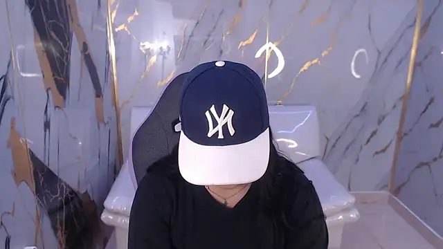 Snapshot of melany_rouse18 chatting on September 19, 2025, 6:41 pm melany rouse18 online show from September 19, 2025, 6:41 pm