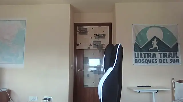 llopaco online show from May 12, 2026, 9:28 am