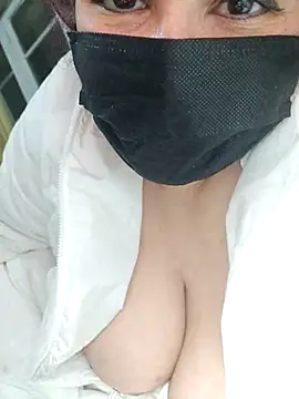 Loly2025 online show from February 24, 2025, 1:46 am