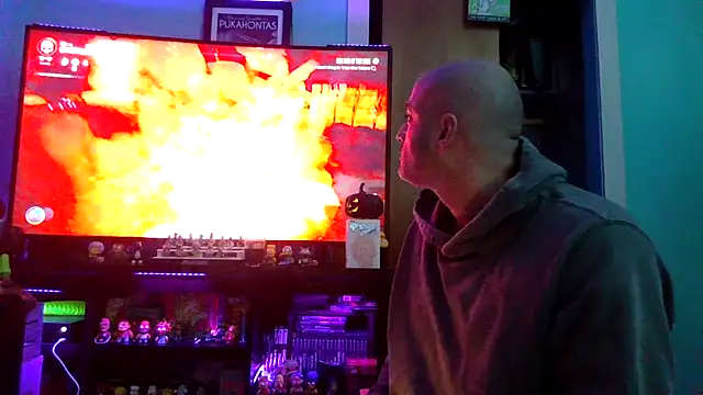 Novabear6996 online show from October 17, 2025, 4:04 am