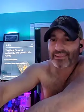 Novabear6996 online show from May 11, 2026, 7:14 am