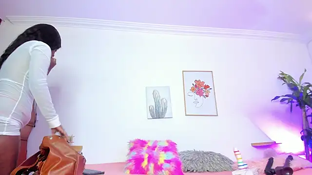 naomy 68 online show from March 11, 2025, 7:58 pm