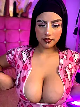 Snapshot of Bonbom_sr chatting on December 22, 2025, 5:37 am Bonbom sr online show from December 22, 2025, 5:37 am