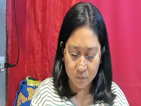 hotchubby88 online show from March 7, 2026, 12:02 pm