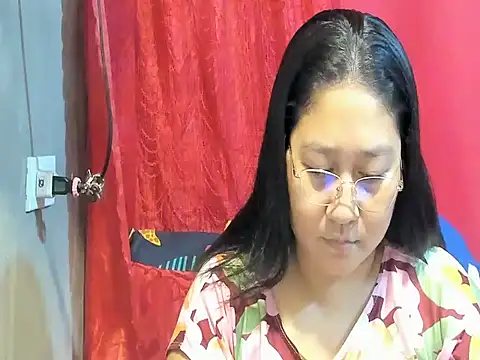 hotchubby88 online show from April 24, 2026, 1:41 am