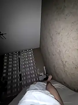 DerechteJunge online show from February 24, 2025, 5:43 am