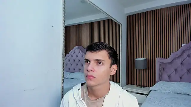 JacobRoberts1 online show from September 20, 2025, 1:56 pm