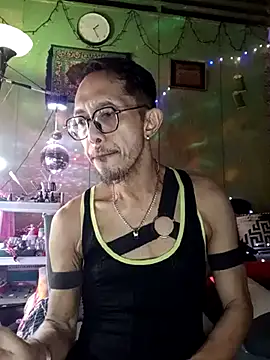 Snapshot of Tolayerfly69 chatting on February 14, 2025, 5:25 pm Tolayerfly69 online show from February 14, 2025, 5:25 pm