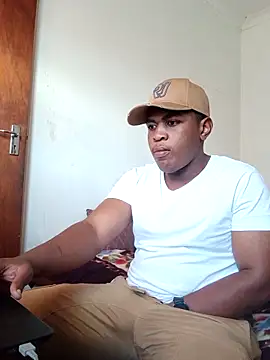 bosszonke123 online show from May 3, 2026, 2:45 pm