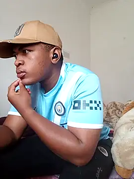 bosszonke123 online show from May 5, 2026, 8:00 am