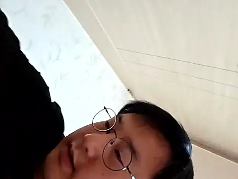 halu5400 online show from February 15, 2026, 9:08 am