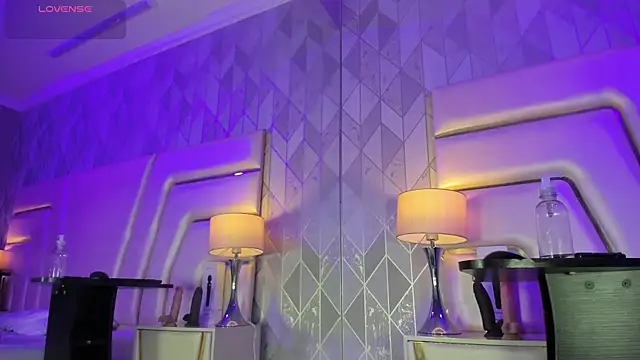 AnahisBennett online show from January 10, 2026, 4:03 am