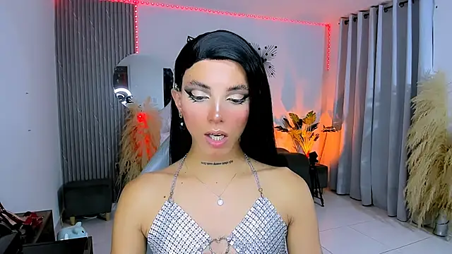 nilam valker online show from November 16, 2025, 12:38 am