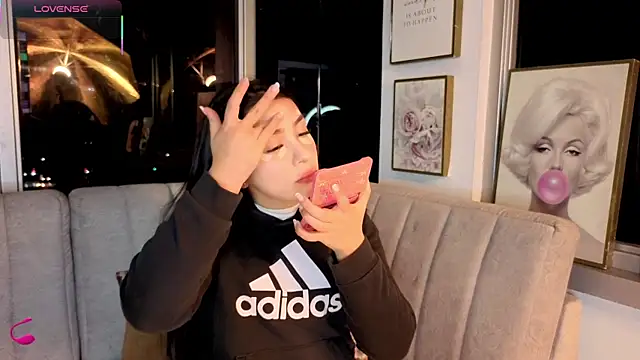 Ivanna West online show from January 8, 2026, 10:06 am