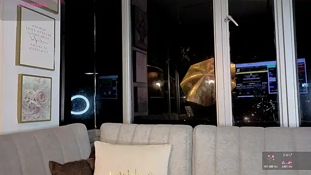 Snapshot of Ivanna_West chatting on February 4, 2026, 9:59 am Ivanna West online show from February 4, 2026, 9:59 am