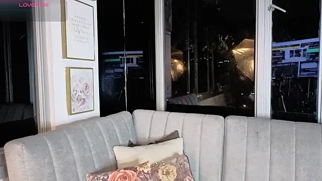 Snapshot of Ivanna_West chatting on February 12, 2026, 9:59 am Ivanna West online show from February 12, 2026, 9:59 am