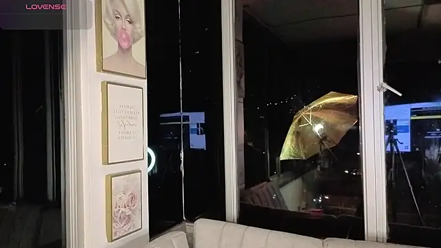 Snapshot of Ivanna_West chatting on February 26, 2026, 10:03 am Ivanna West online show from February 26, 2026, 10:03 am