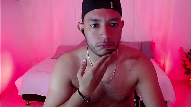 Double R12 online show from March 17, 2025, 12:25 pm