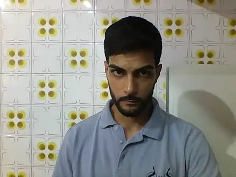 Gabrielteixeira120 online show from April 28, 2026, 11:48 am