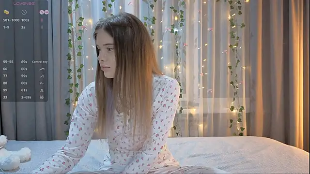 CarolinePepper online show from February 7, 2026, 2:10 pm