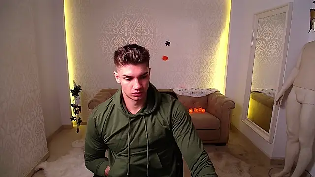 MaxKaiden online show from October 19, 2025, 4:46 am