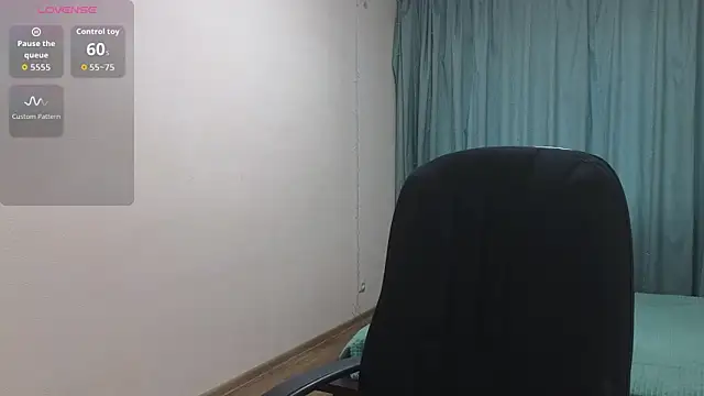 Snapshot of Sandra_Snowflake chatting on November 14, 2025, 11:53 am Sandra Snowflake online show from November 14, 2025, 11:53 am