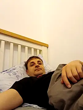 Snapshot of Eusuntnoulgigolo chatting on February 14, 2026, 10:06 pm Eusuntnoulgigolo online show from February 14, 2026, 10:06 pm