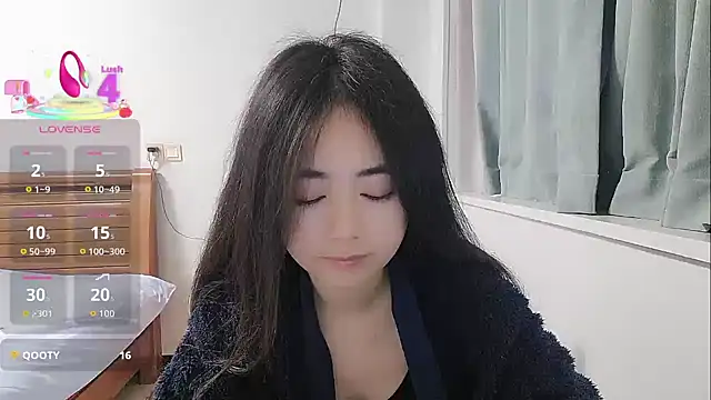 Snapshot of Lucy-xixi chatting on February 18, 2026, 6:53 am Lucy-xixi online show from February 18, 2026, 6:53 am