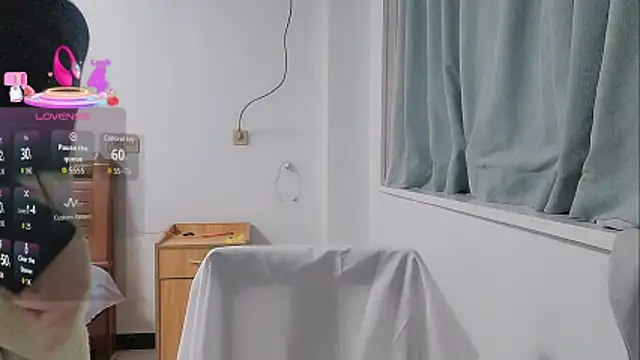 Snapshot of Lucy-xixi chatting on February 26, 2026, 5:06 am Lucy-xixi online show from February 26, 2026, 5:06 am