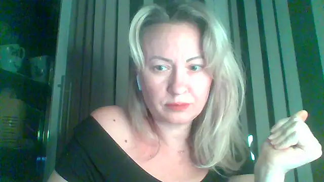 Mary888x online show from February 21, 2025, 6:15 pm
