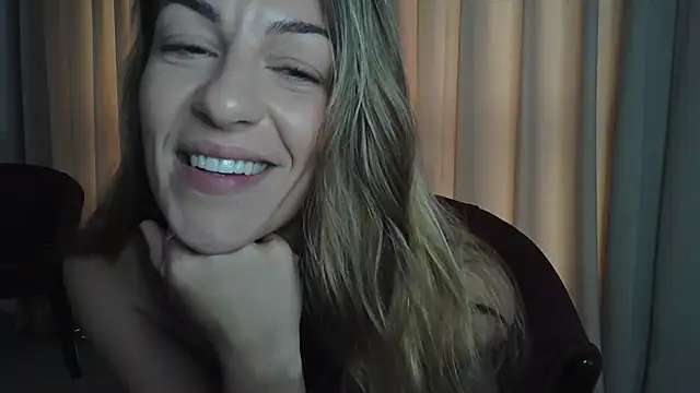 Snapshot of Edenfox- chatting on March 22, 2025, 8:48 pm Edenfox- online show from March 22, 2025, 8:48 pm