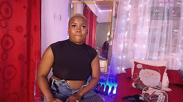 Snapshot of DashaSousaa chatting on December 3, 2025, 2:26 pm DashaSousaa online show from December 3, 2025, 2:26 pm