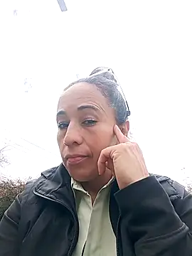 Coeur de luxure online show from October 17, 2025, 3:47 pm