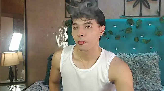 Snapshot of LiamAndrewzz chatting on February 25, 2025, 6:42 pm LiamAndrewzz online show from February 25, 2025, 6:42 pm
