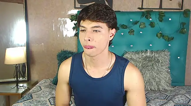 Snapshot of LiamAndrewzz chatting on March 23, 2025, 4:05 am LiamAndrewzz online show from March 23, 2025, 4:05 am