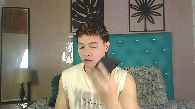 Snapshot of LiamAndrewzz chatting on September 9, 2025, 5:07 am LiamAndrewzz online show from September 9, 2025, 5:07 am