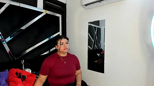 Rubyxht online show from February 13, 2026, 12:45 pm