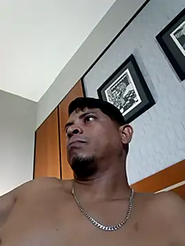 Snapshot of Odin-2121 chatting on February 18, 2025, 7:09 pm Odin-2121 online show from February 18, 2025, 7:09 pm