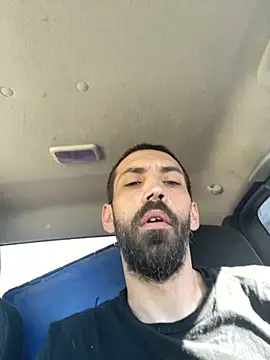 QueenM3 online show from September 10, 2025, 4:18 pm