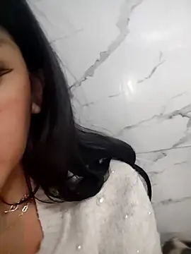 Snapshot of ElaRuil69 chatting on October 25, 2025, 3:36 am ElaRuil69 online show from October 25, 2025, 3:36 am