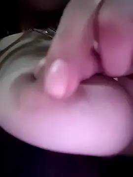 Snapshot of ElaRuil69 chatting on November 30, 2025, 3:32 am ElaRuil69 online show from November 30, 2025, 3:32 am